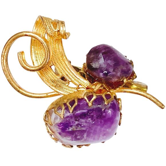 Vintage 1950s Amethyst Brooch Gemstone Cabochon Mid Century Gold Tone Ribbon Pin - Picture 1 of 16
